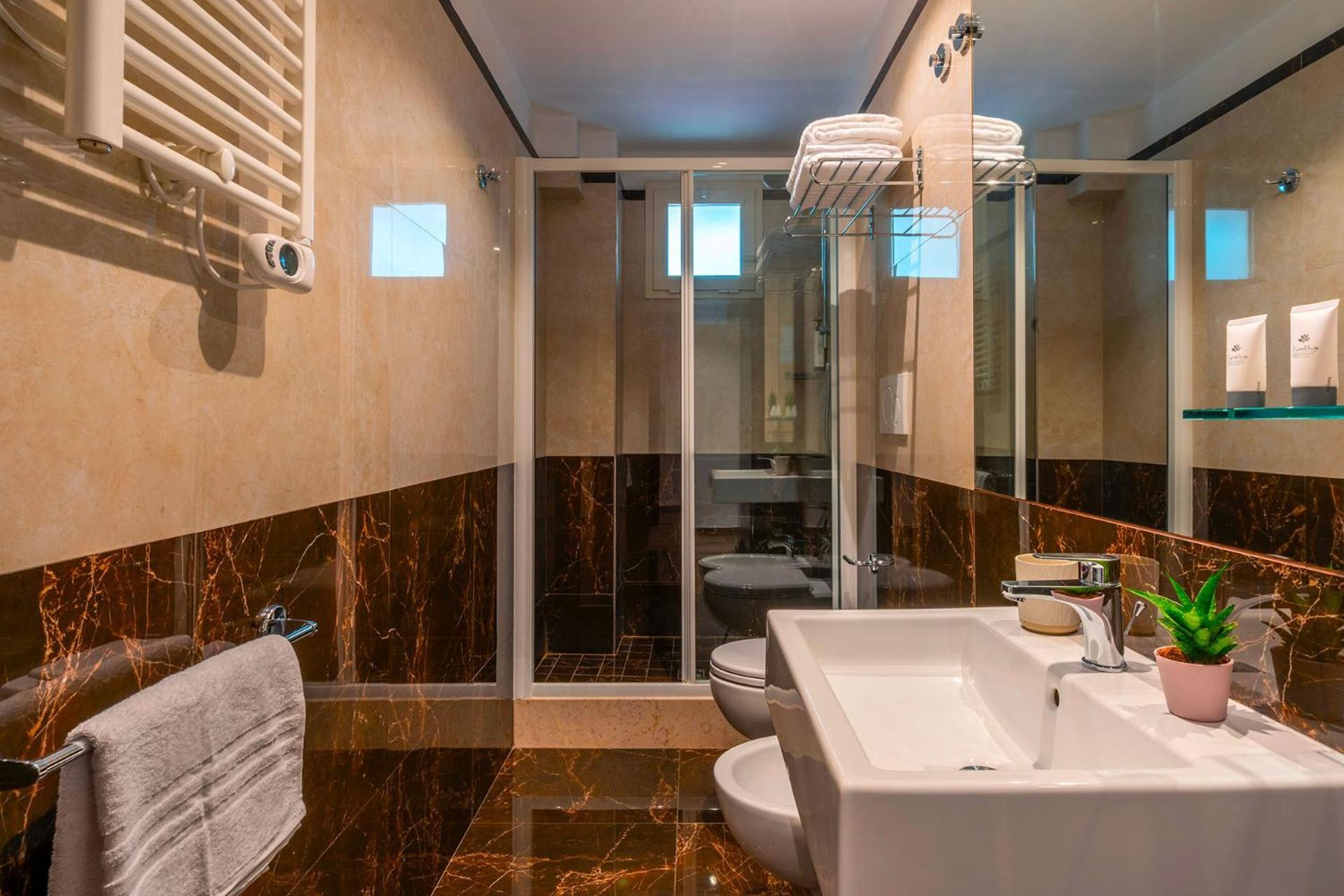 Hotel Carmen Риччоне Экстерьер фото