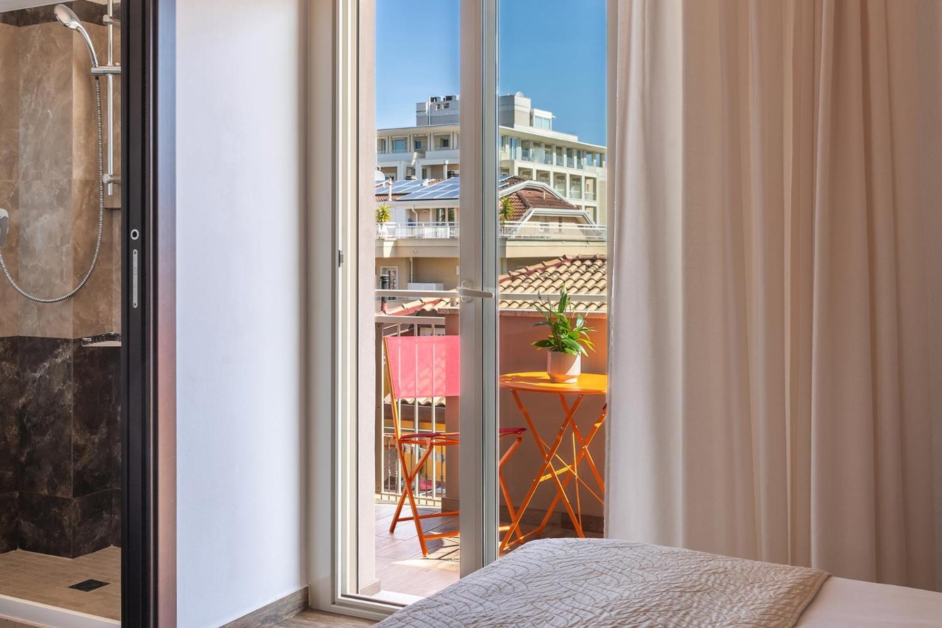 Hotel Carmen Риччоне Экстерьер фото